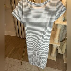 T-shirt dress with tie on waist